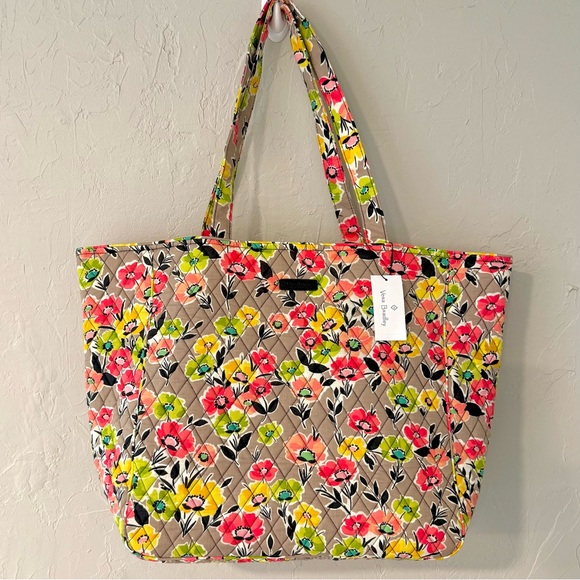 Vera Bradley Handbags - Vera Bradley-Retired-Grand Tote 2.0-Dune Flowers-Large Travel Bag-NWT
